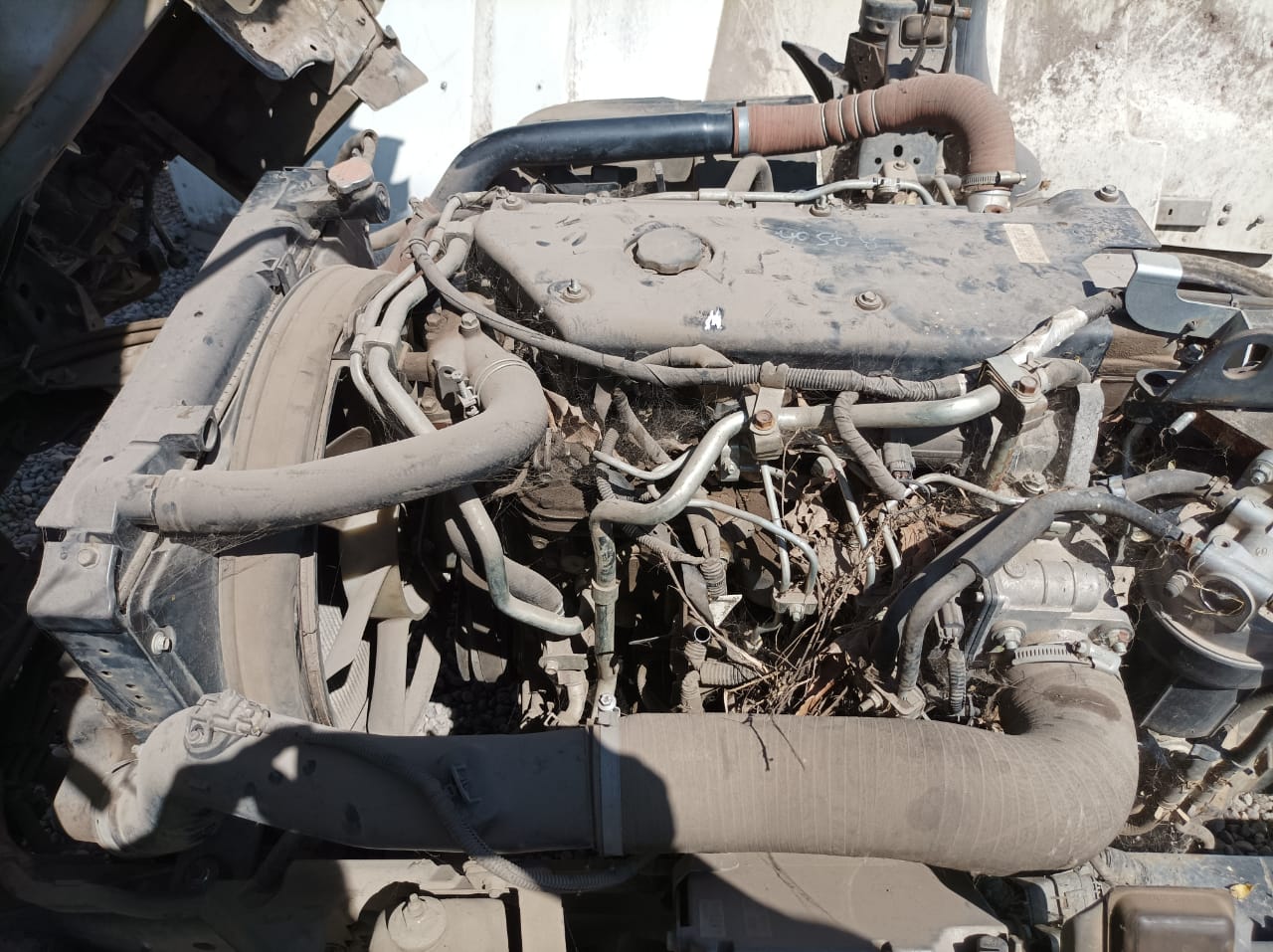  Chevrolet NPR 2015    EN DESARME